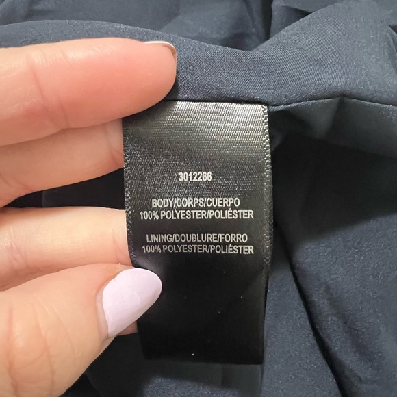 Halston Heritage Dark Navy Pleated Cape Sleeve Georgette Gown Size 10 US $189 - Picture 6 of 6